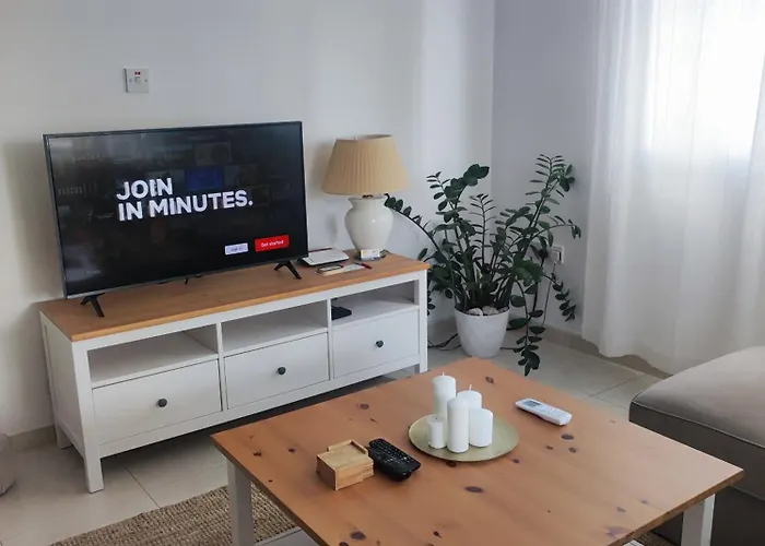 Marina Gardens Daire