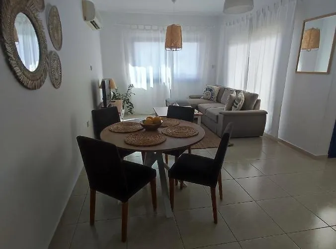 Marina Gardens Apartmán *