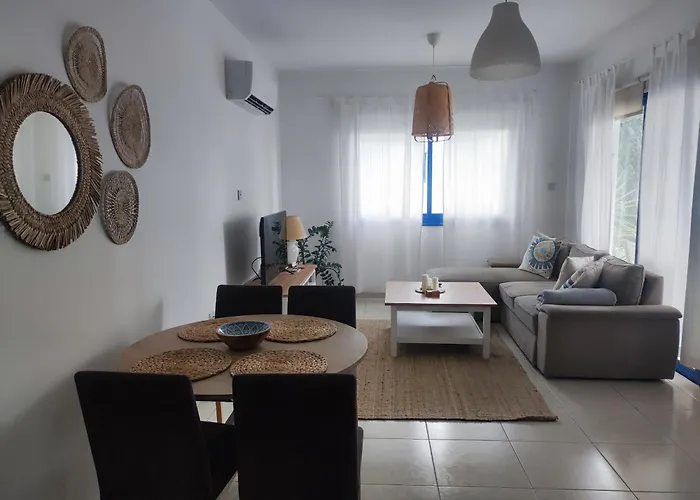 Διαμέρισμα Marina Gardens *